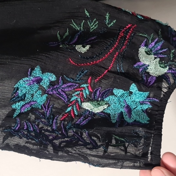 🟡Flower Flowy Blouse Black S - Picture 4 of 9